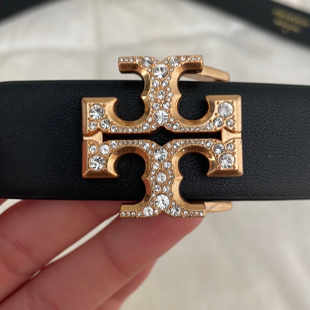 Crystal Logo Leather Belt
TORY BURCH